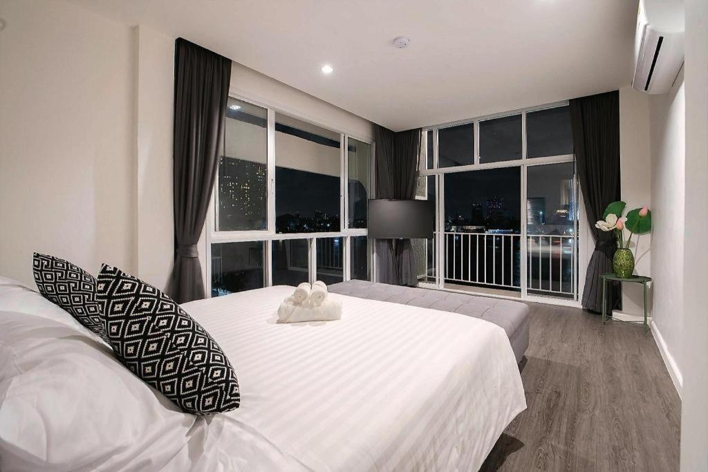 Kowtha Rivertel Hotel 3*